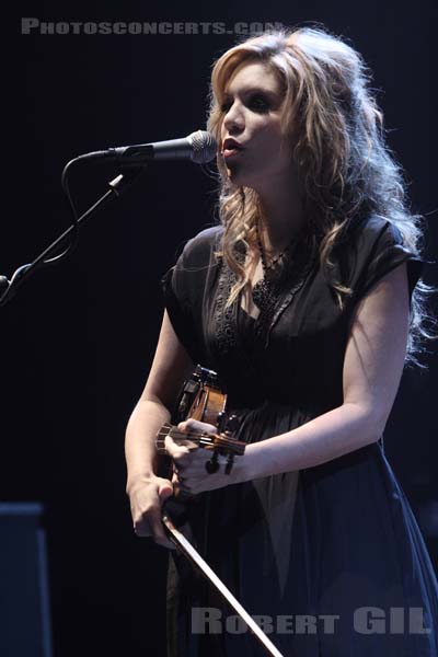 ROBERT PLANT - ALISON KRAUSS - 2008-05-13 - PARIS - Grand Rex - Alison Maria Krauss